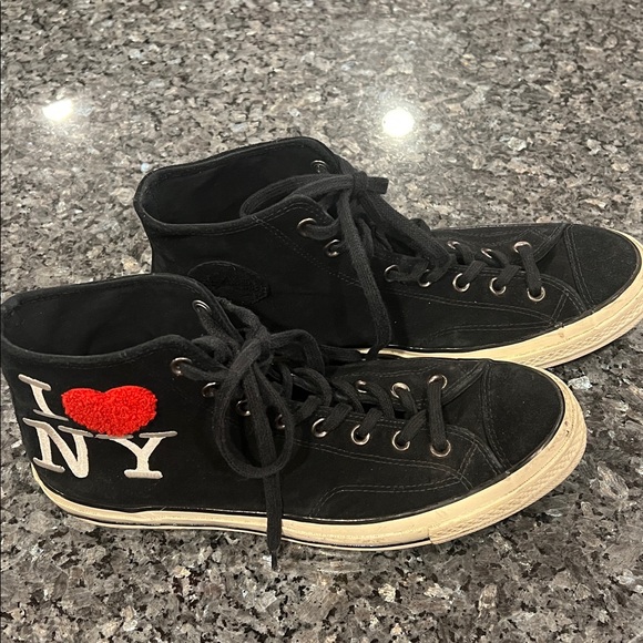 Black 'I Love NY' High-Top Sneakers‎ - Picture 2 of 8